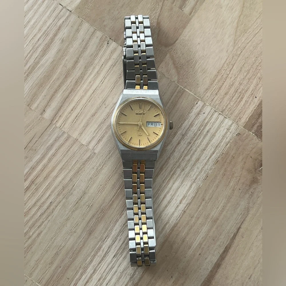 Seiko SQ Vintage Ladies Watch Yellow Dial Two-Tone Bracelet Day Date Windows